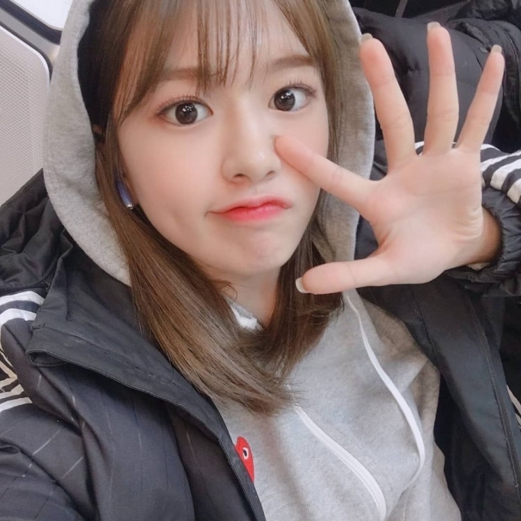 Tags: K-Pop, Ahn Yujin, IZ*ONE