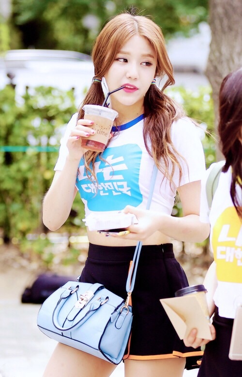 Tags: K-Pop, AOA (Ace Of Angels), AOA Cream, Shin Hyejeong, Bag, Twin Tails, Korean Text, Drinks, Drinking, Looking Away, Purse, Black Shorts