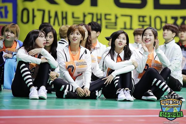 Tags: JYP Entertainment, K-Pop, Twice, Yoo Jeongyeon, Minatozaki Sana, Kim Dahyun, Im Nayeon, Idol Star Athletics Championships