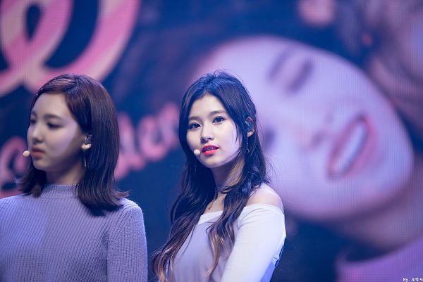 Tags: K-Pop, Twice, Minatozaki Sana