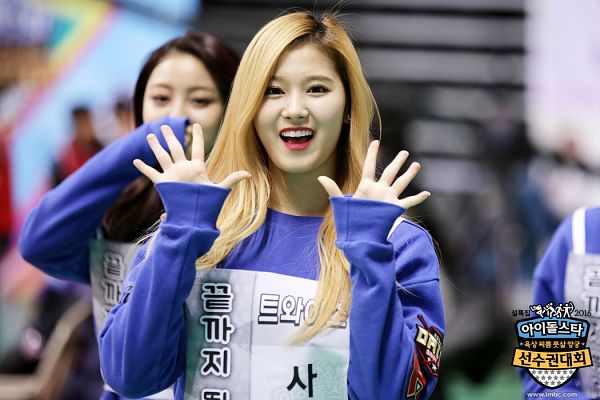 Tags: K-Pop, Twice, Minatozaki Sana, Idol Star Athletics Championships