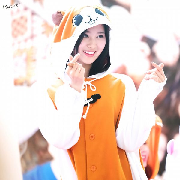 Tags: K-Pop, Twice, Minatozaki Sana