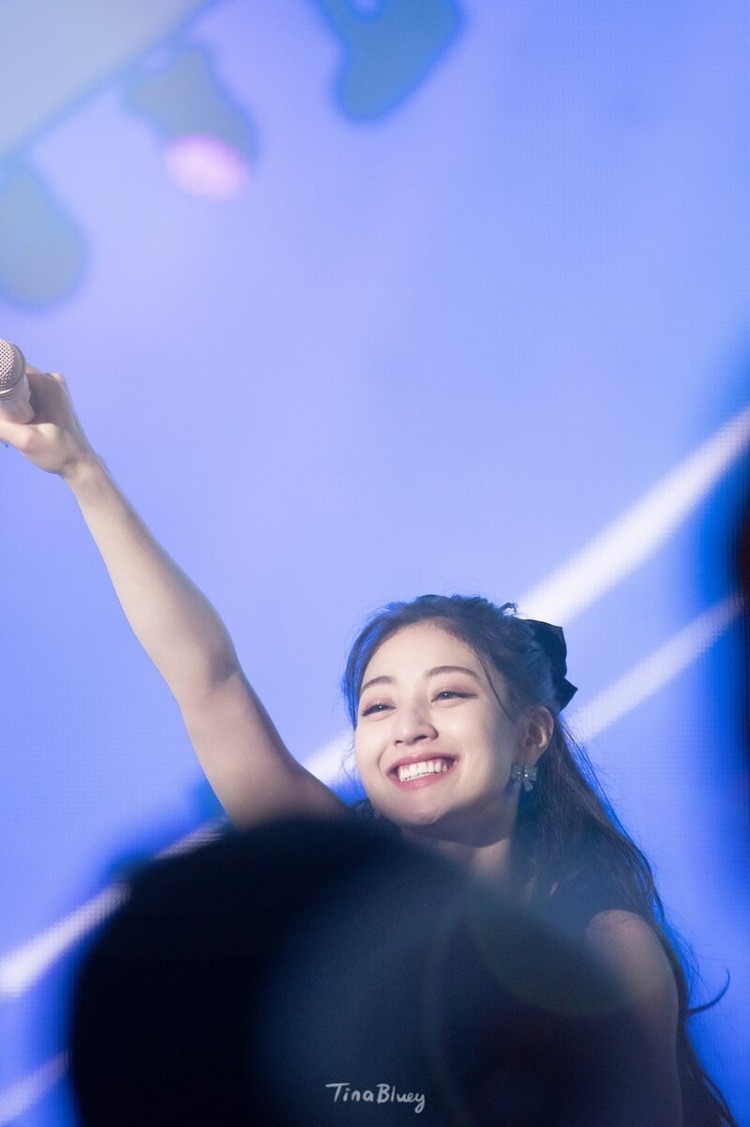 230416 TWICE Jihyo - ‘READY TO BE’ World Tour in Seoul Day 2 documents 4