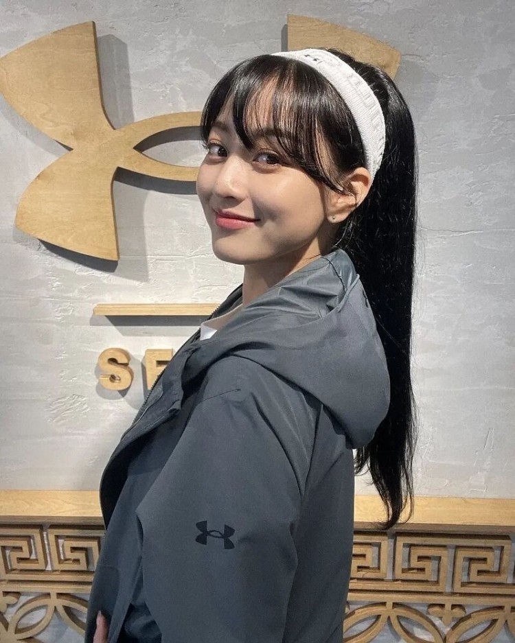 211002 TWICE Instagram Update - Jihyo documents 1